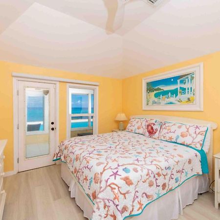 Thatch Hill - Renovated Beach House With Pool, Short Walk To The Rum Point Club Driftwood Village Dış mekan fotoğraf